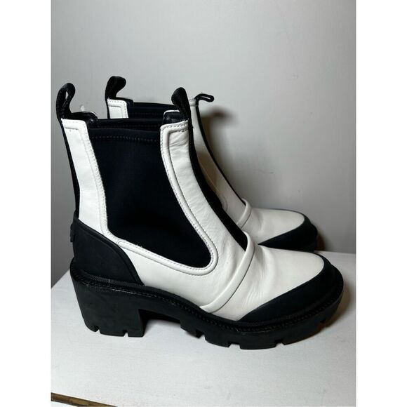Tory Burch Women's White Black Chelsea Lug Leather Waterproof Bootie Boots Size - Picture 4 of 9